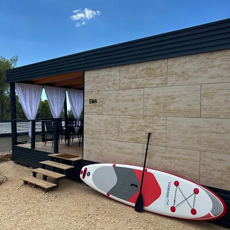 Διαμέρισμα Mobile House Ema *