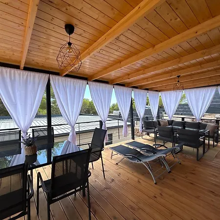 Mobile House Ema Apartmán Drage