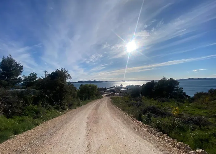 Mobile House Ema アパート ドラゲ