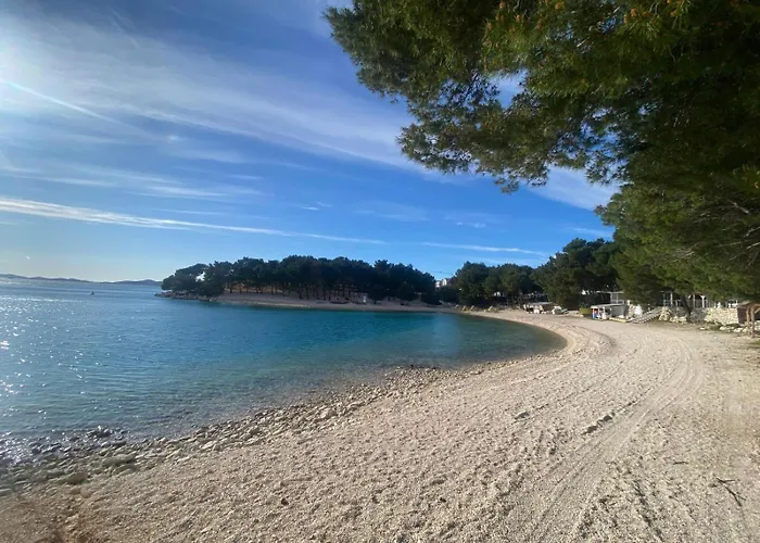 Apartment Mobile House Ema